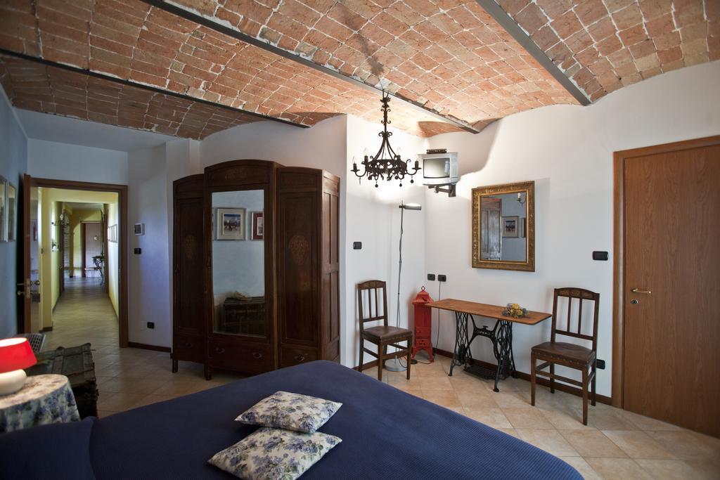 I Grilli Bed and Breakfast Castagnole delle Lanze Exteriör bild